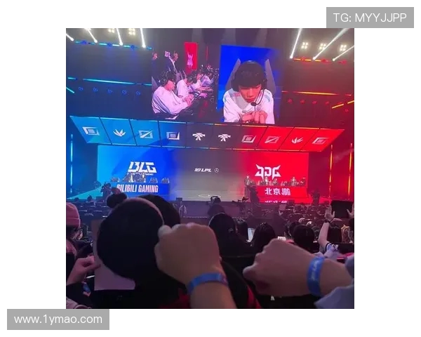 聚焦LPL电竞赛场精彩瞬间全程直播带你沉浸式感受热血对决