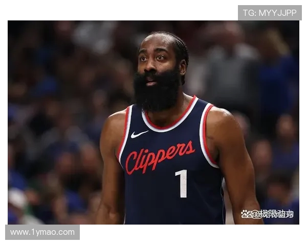 以篮球巨星奋斗历程生动展现体育精神与时代光辉传奇故事恢弘篇章