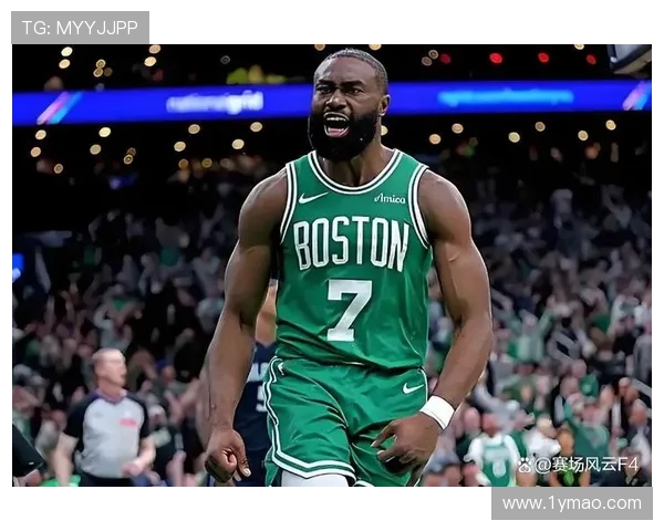 多伦多猛龙与劲敌对阵激战正酣，球迷期待绝地反击之战