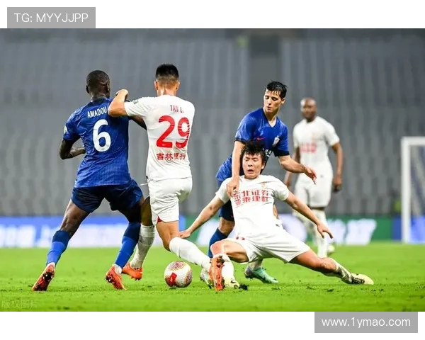 上海与长春亚泰精彩对决回放分析及比赛亮点解读