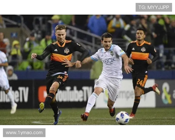 山口雷诺法迎战福冈黄蜂全力争胜展现球队实力与斗志